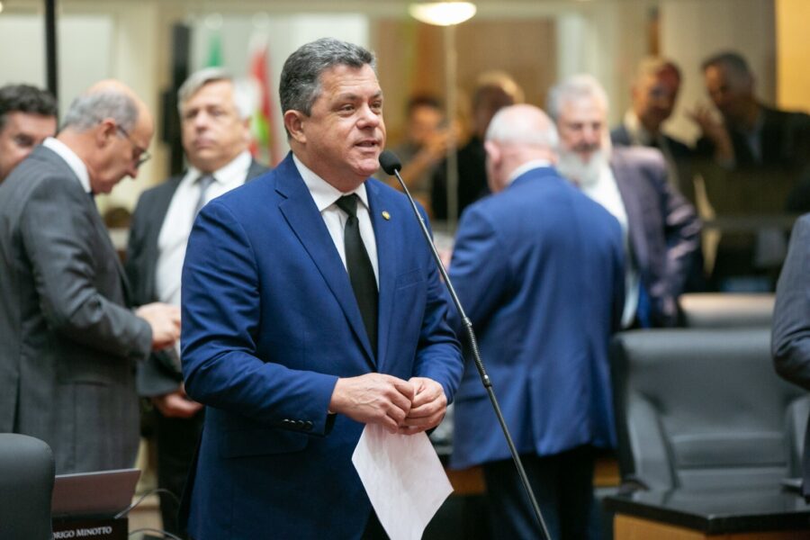 Deputado Ivan Naatz : Proteção individual e coletiva