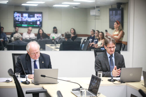 Proposta que dispõe sobre tratamento e internação de dependentes químicos avança na Alesc