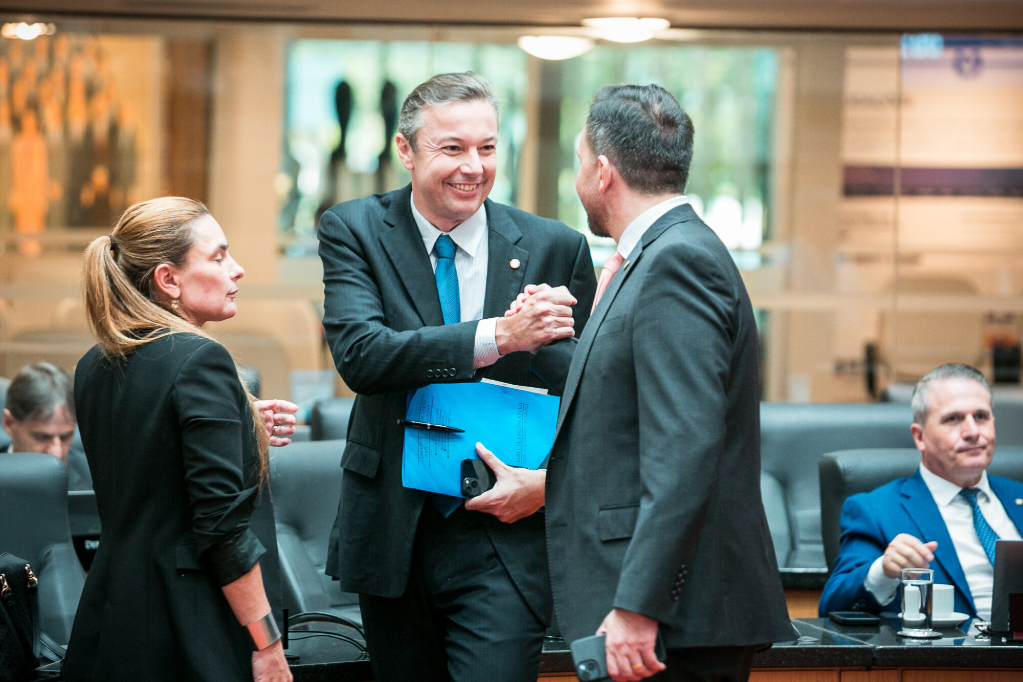 - Deputada Paulinha (Podemos) 	
 - Deputado Napoleão Bernardes (PSD)