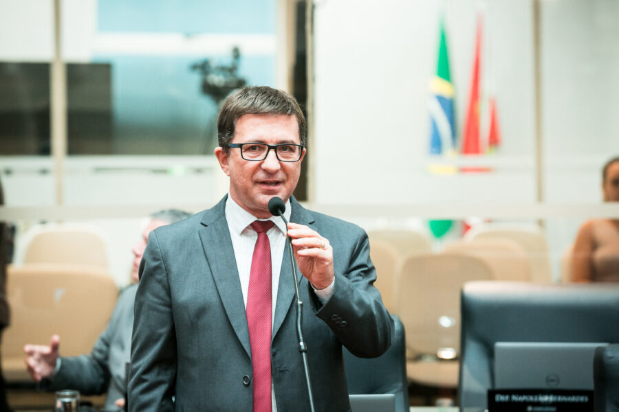 Deputado Junior Cardoso.