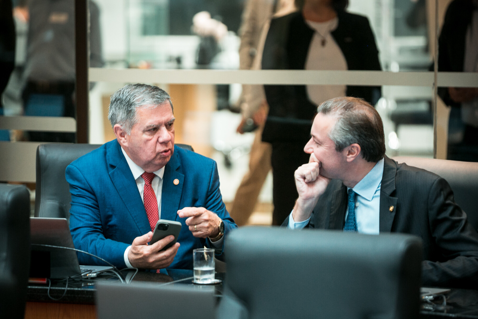 - Deputado Mário Motta (PSD)
 - Deputado Napoleão Bernardes (PSD)
