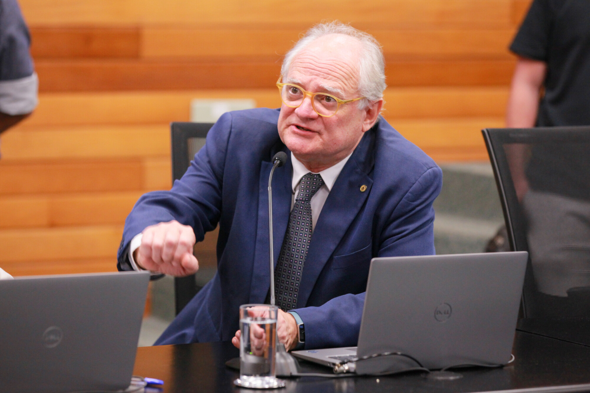 - Deputado Dr. Vicente Caropreso (PSDB)