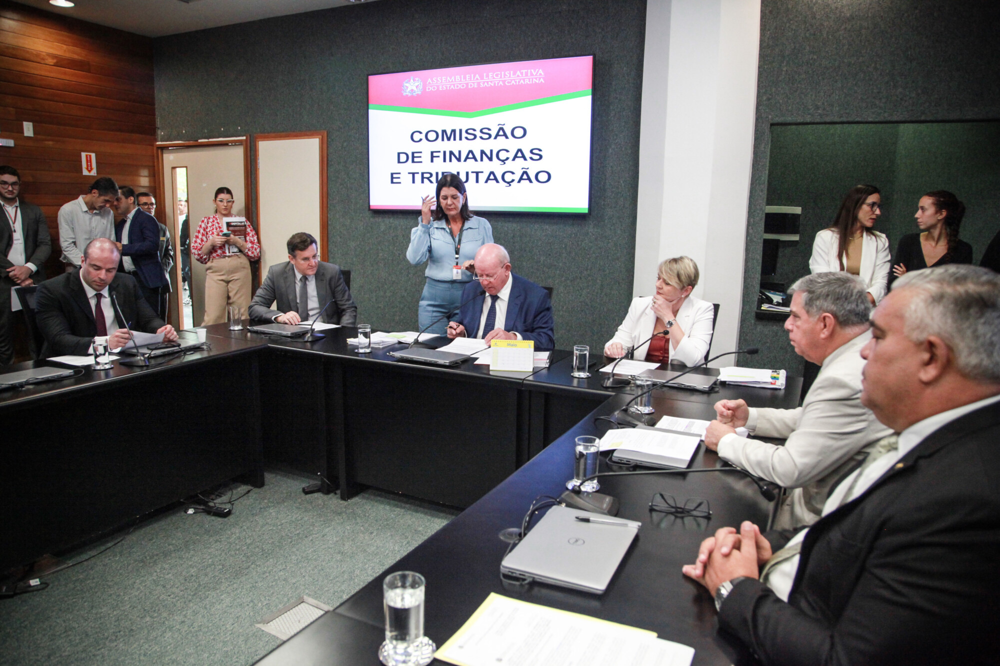 - Deputado Jessé Lopes (PL) 
 - Deputado Jair Miotto (União)  - Deputado Marcos Vieira (PSDB) - Deputada Luciane Carminatti (PT) 		 - Deputado Mário Motta (PSD) - Deputado Sargento Lima (PL)
