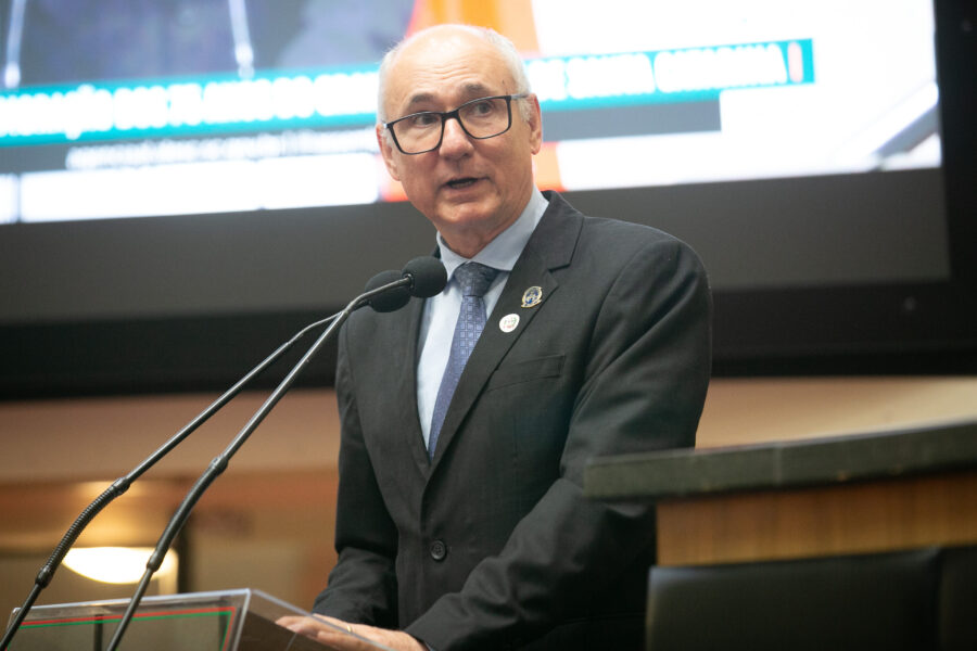 Abelardo Camilo Bridi, grão-mestre do Grande Oriente de Santa Catarina.