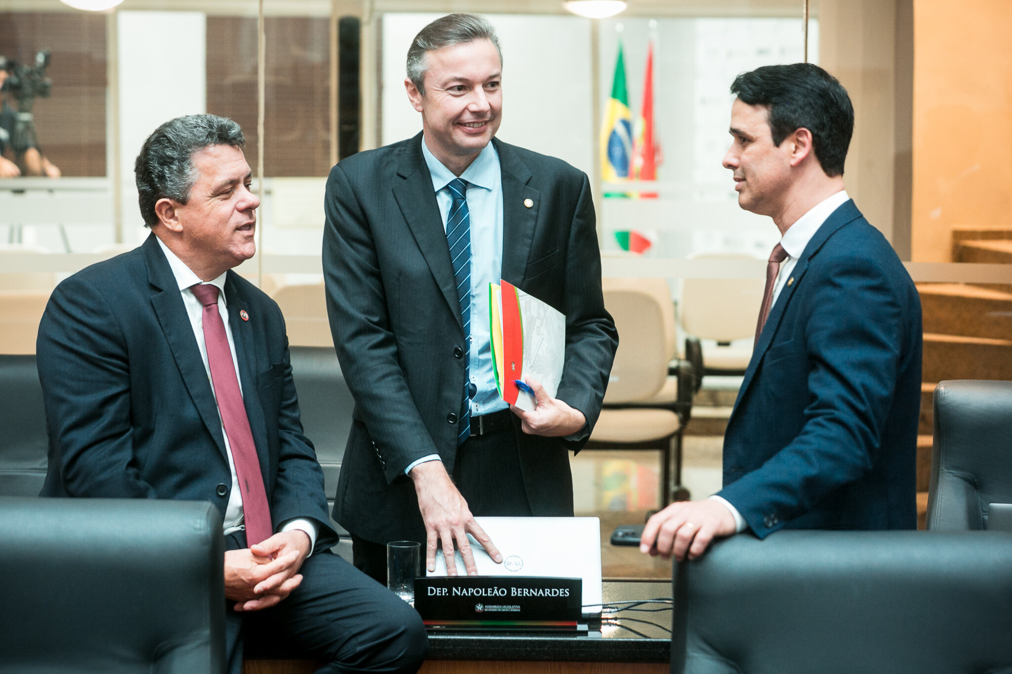 - Deputado Ivan Naatz (PL) 	
 - Deputado Napoleão Bernardes (PSD) 	
 - Deputado Marcos da Rosa (União)