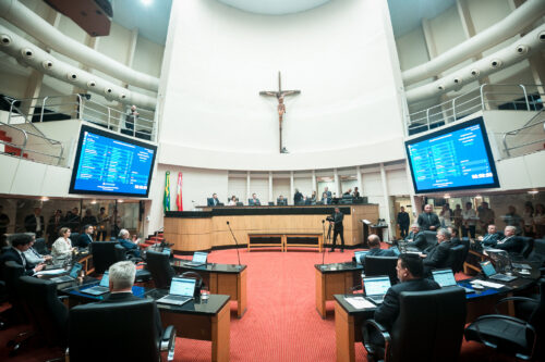 Plenário da Alesc aprova três projetos de lei na tarde desta terça-feira (20)