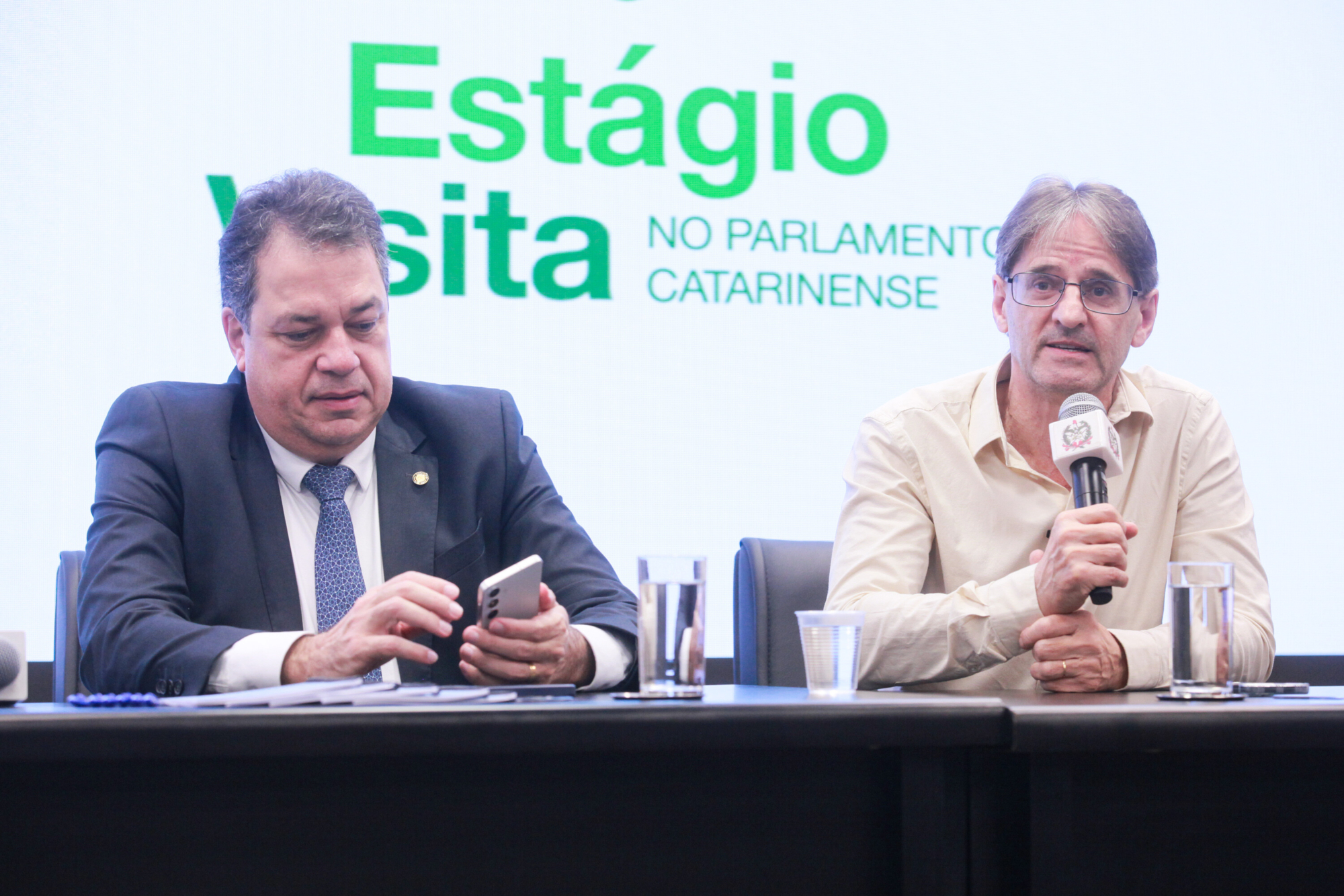 - Deputado Rodrigo Minotto (PDT) 	 - Deputado Neodi Saretta (PT)