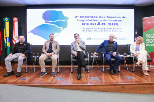 Dez cases de sucesso apresentados nos Encontros das Escolas do Legislativo da Região Sul e de SC
