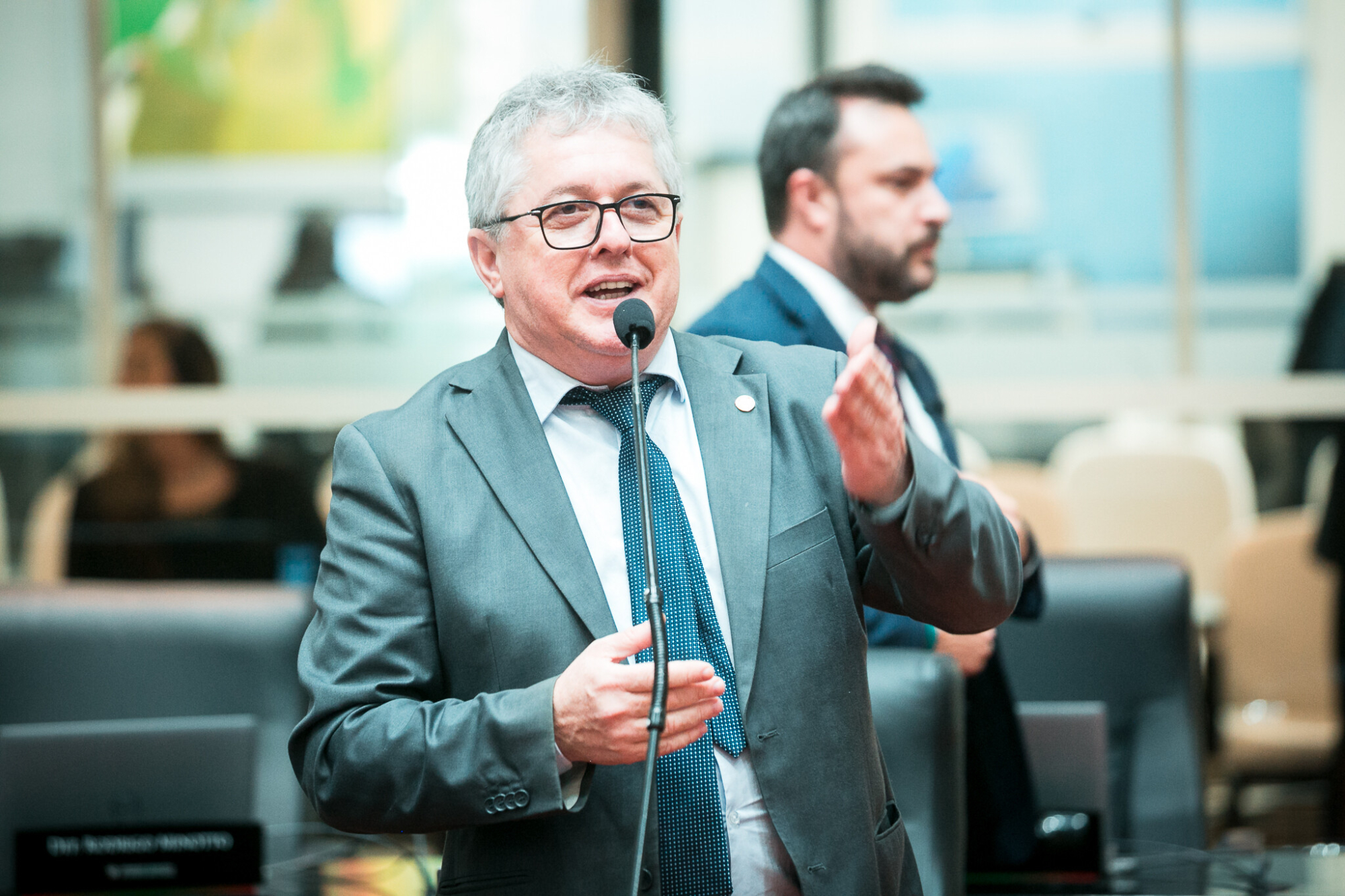 - Deputado Tiago Zilli (MDB)