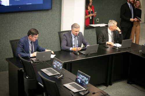 Leilão para internet nas rodovias deve ser realizado em 2026