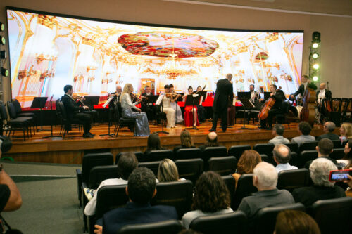 Assembleia é palco de apresentação de orquestra vinda de Viena, na Áustria
