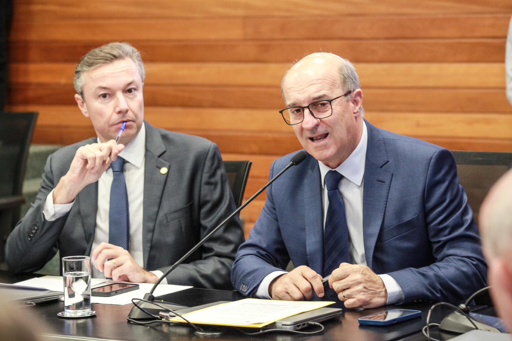 - Deputado Napoleão Bernardes (PSD) 	
 - Deputado José Milton Scheffer (PP)