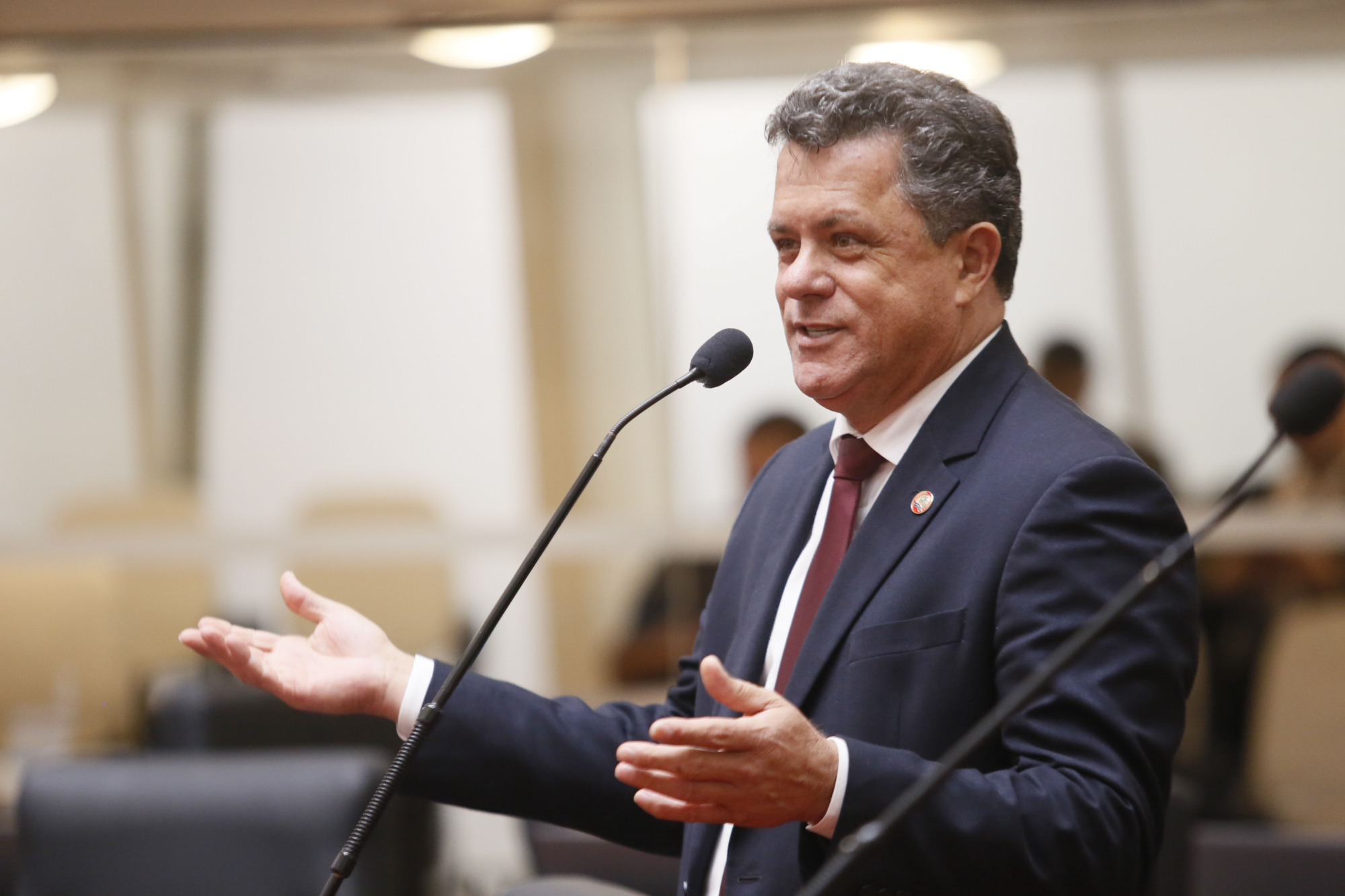 - Deputado Ivan Natz (PL)