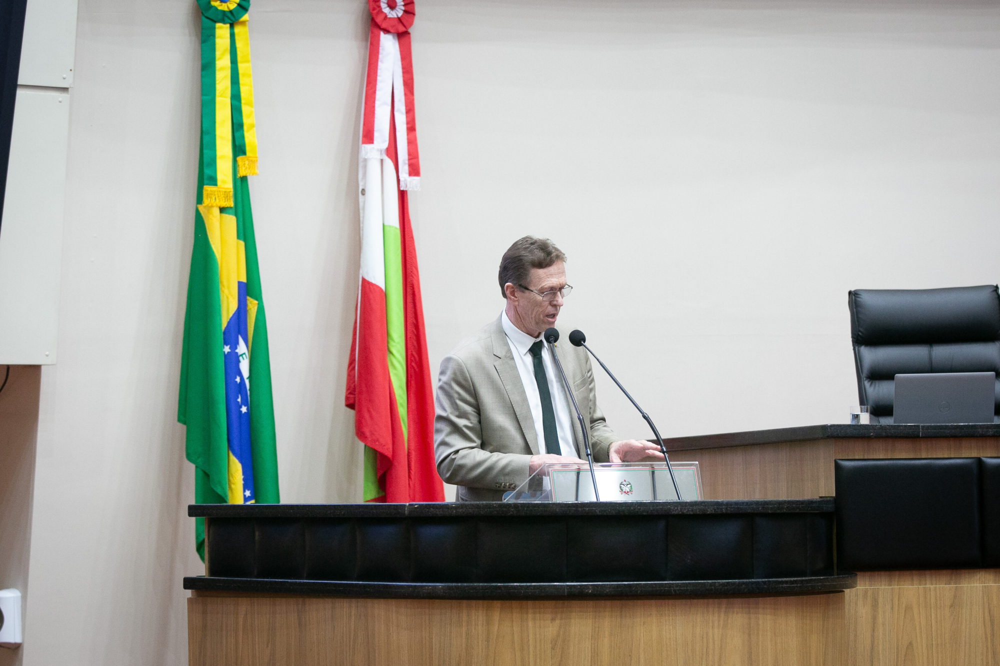 - Deputado Volnei Weber (MDB)