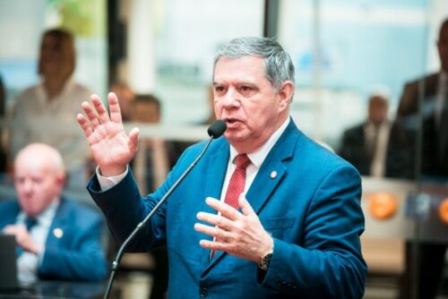 Frente Parlamentar de Apoio ao Microcrédito e às Microfinanças confirma continuidade do Juro Zero