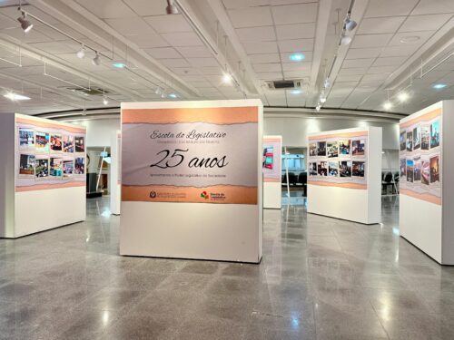 Exposição marca comemorações dos 25 anos da Escola do Legislativo