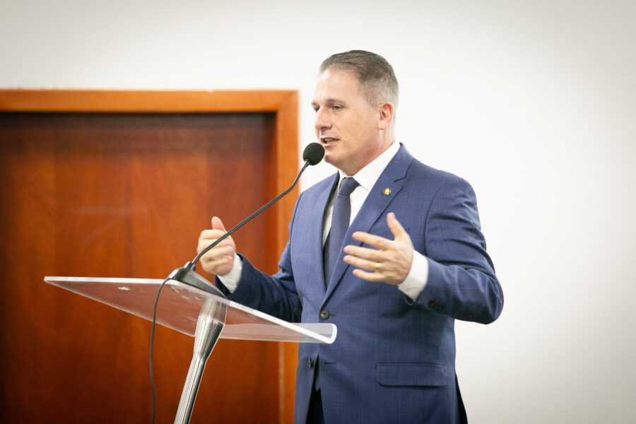 Deputado Altair Silva.