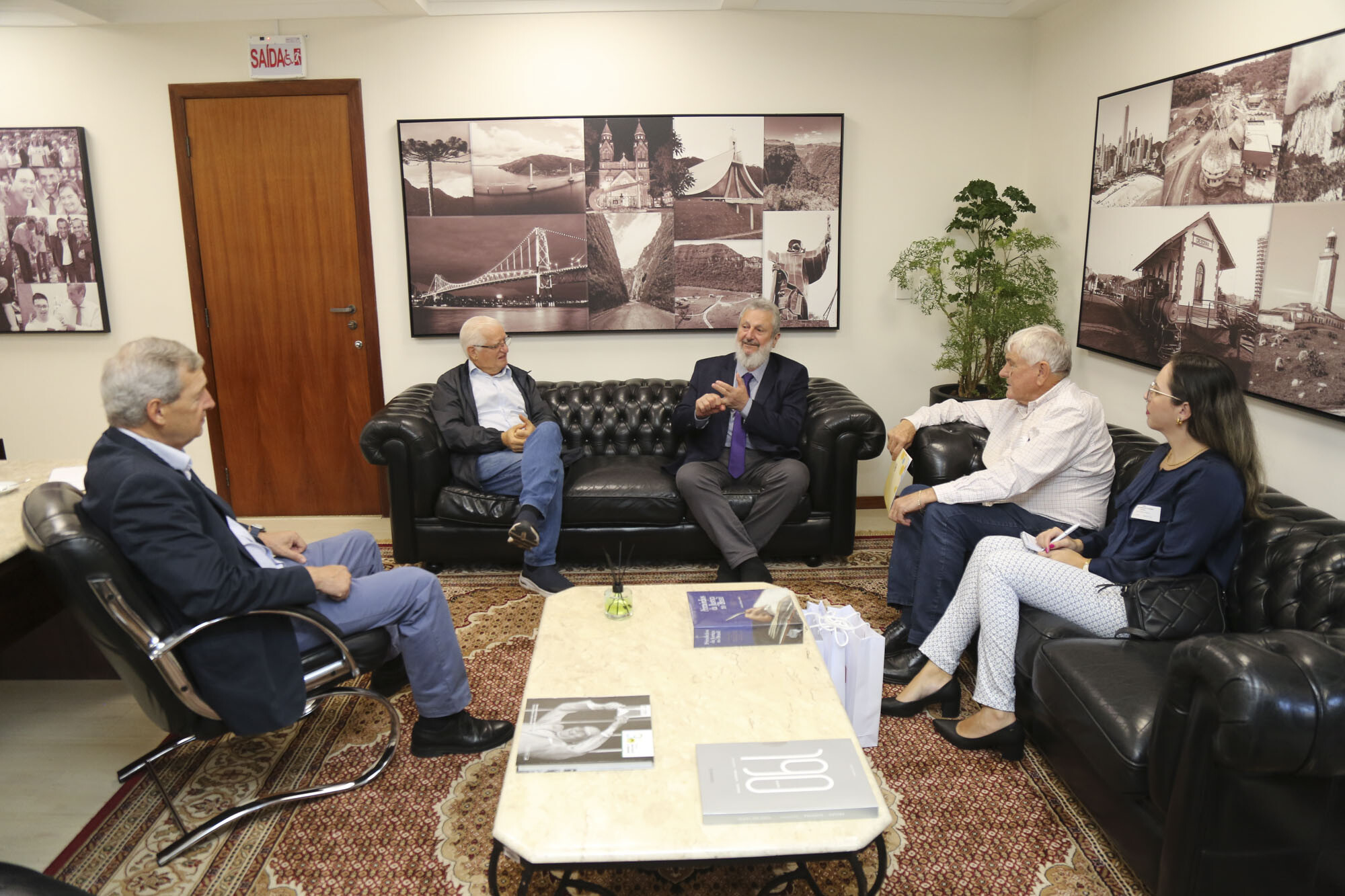Deputado Padre Pedro (Presidente interino), recebe Celso Calcagnoto, do SEBRAE de SC e presidente da (FAASC), Sr, Agenor Sartori Castagna