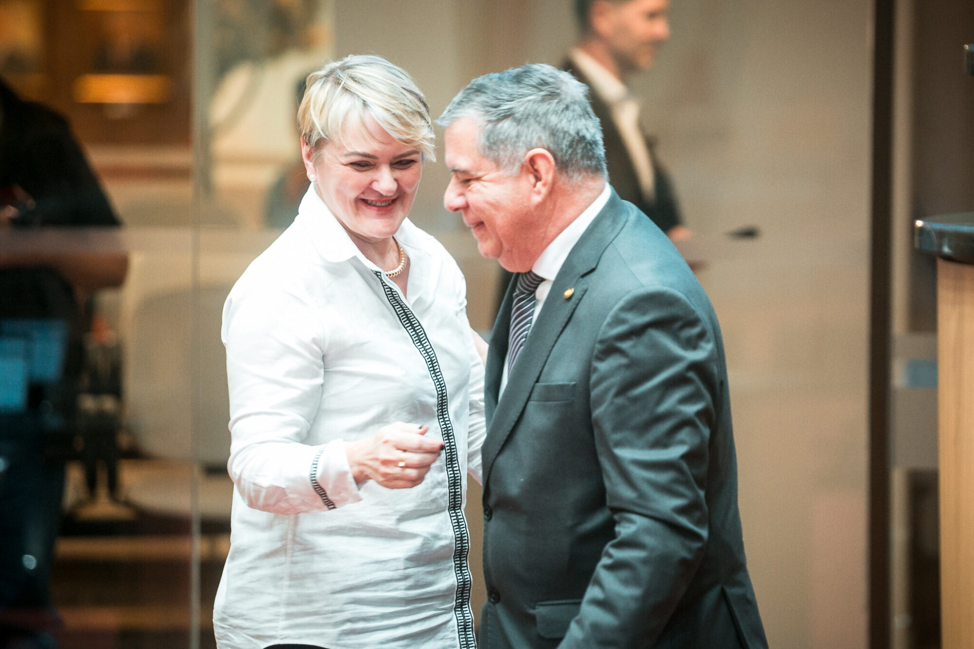 - Deputada Luciane Carminatti (PT)
