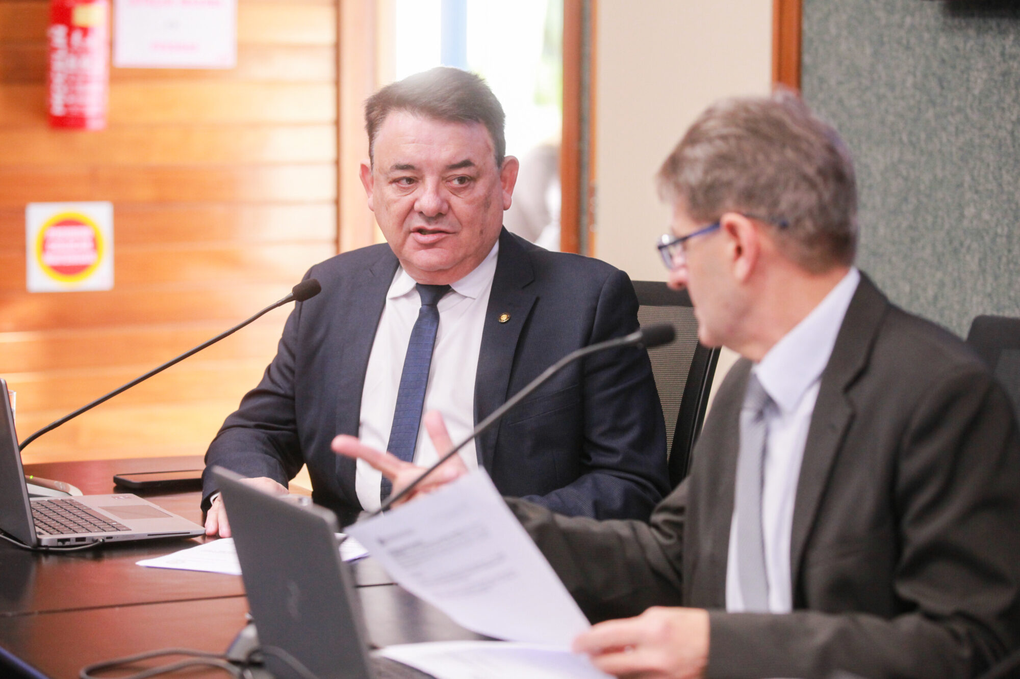 - Deputado Mauricio Peixer (PL)	
 - Deputado Neodi Saretta (PT)