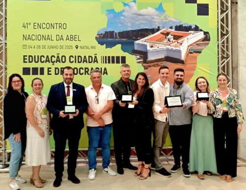 Escola do Legislativo recebe prêmio por inovação e colaboração com câmaras municipais