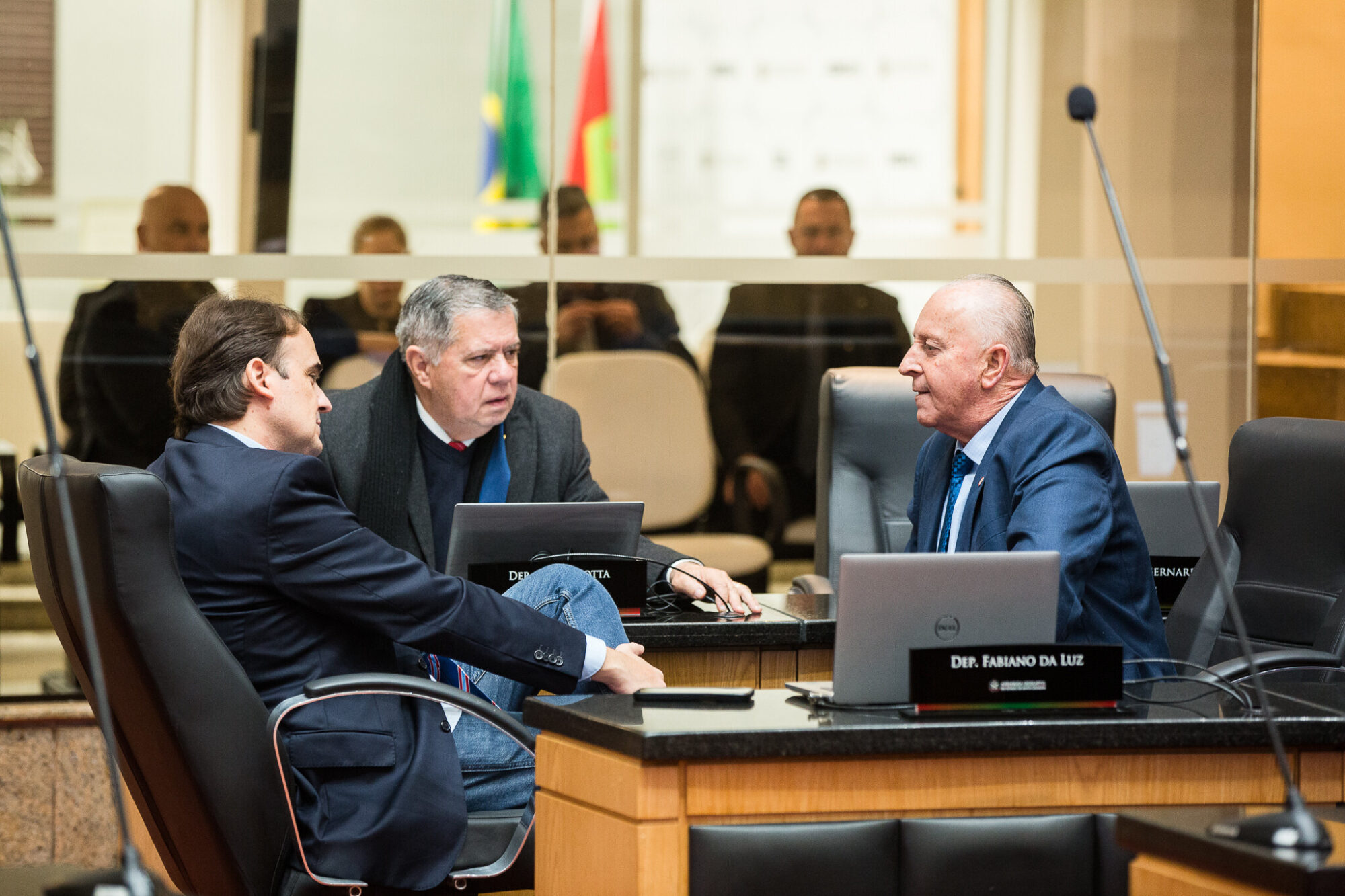 - Deputado Carlos Humberto (PL) - Deputado Mário Motta (PSD)
 - Deputado Oscar Gutz (PL)