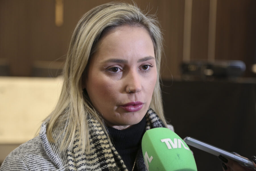 Carolina Hang, chefe da Divisão de Bem Estar Animal da prefeitura de Rio do Sul.