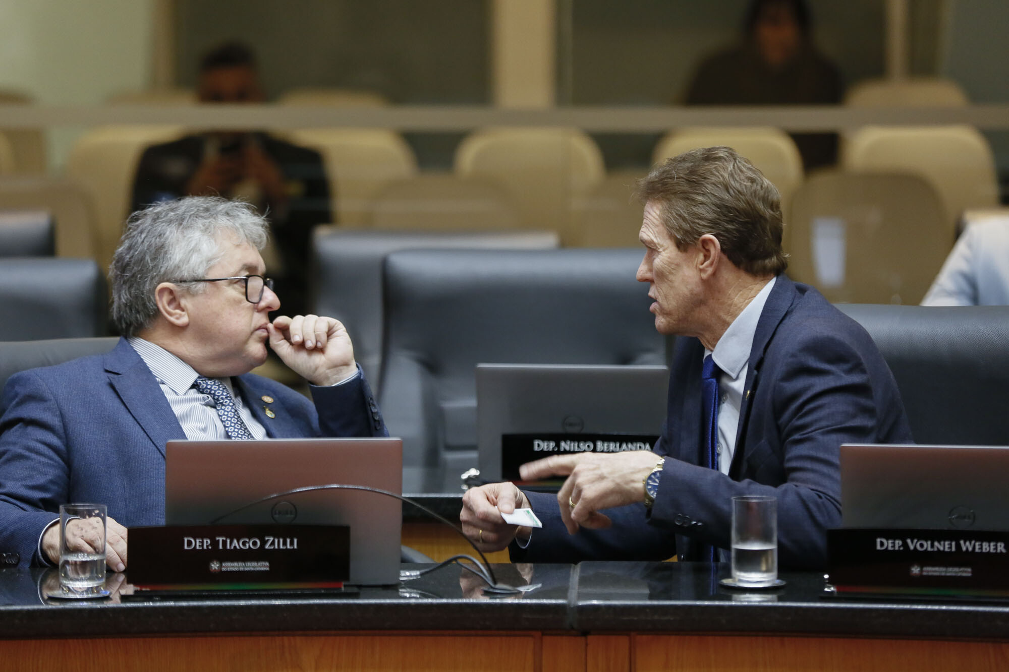 - Deputado Tiago Zilli (MDB)
 - Deputado Volnei Weber (MDB)
