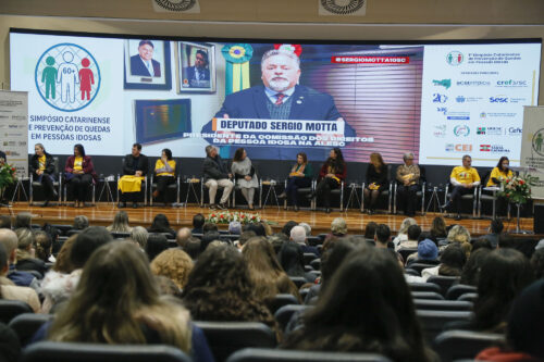 Entidades debatem no Parlamento prevenção de quedas em pessoas idosas