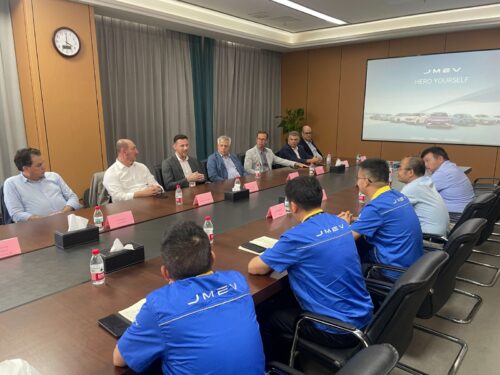 Deputados assinarão termo de intenção para instalação de empresa de carros elétricos em SC