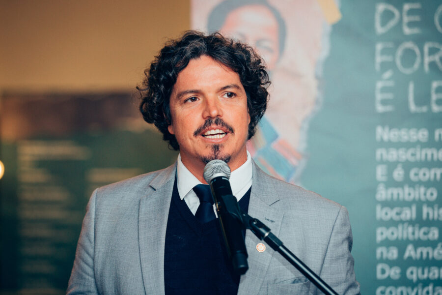 Deputado Marquito.