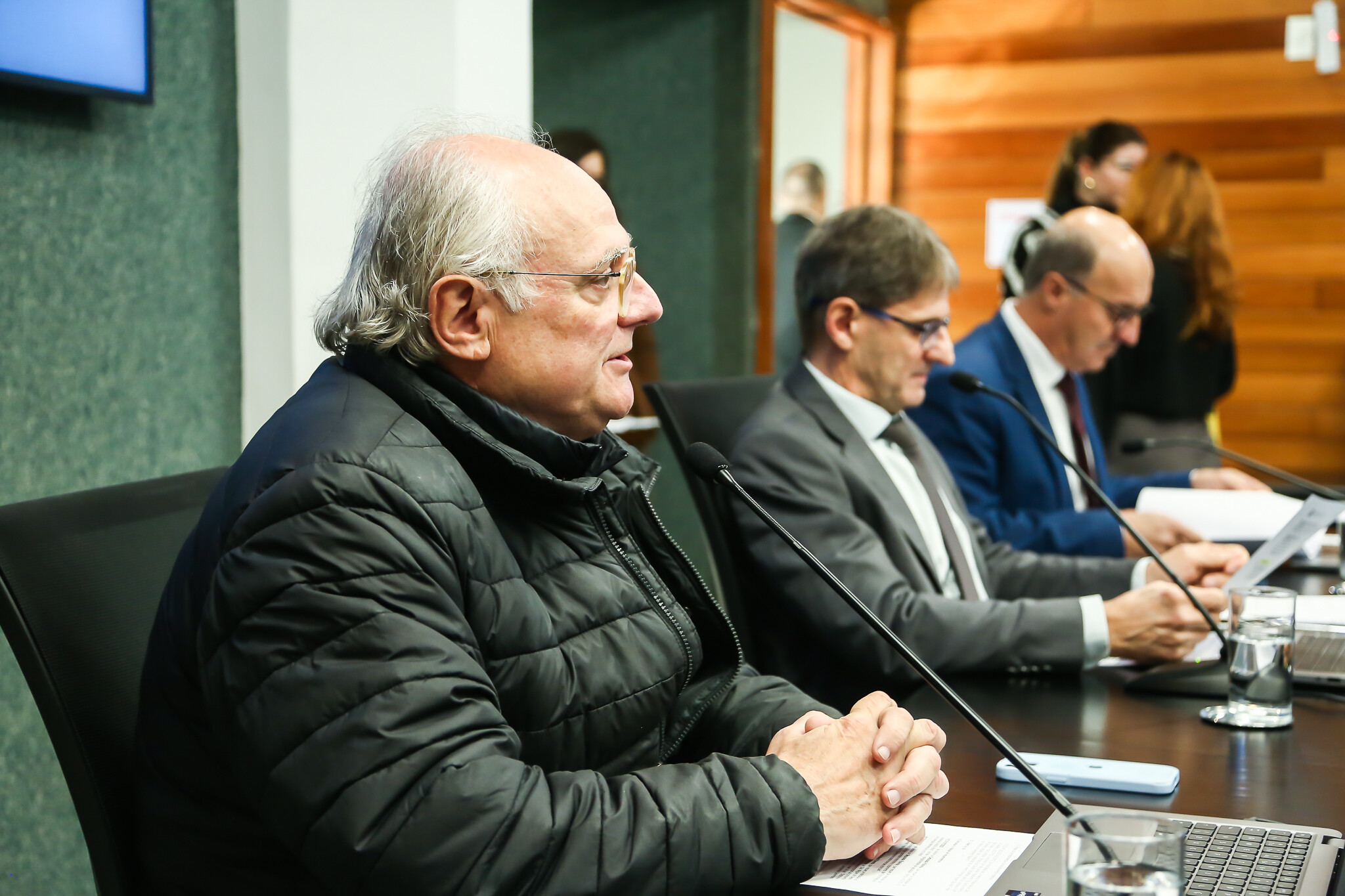 - Deputado Dr. Vicente Caropreso (PSDB)  - Deputado Neodi Saretta (PT) 	 - Deputado José Milton Scheffer (PP)