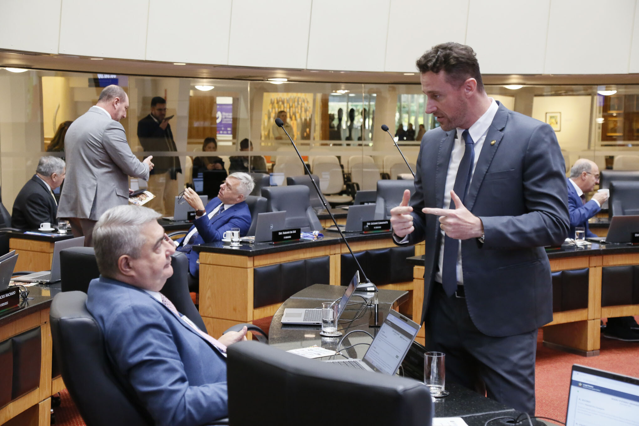 - Deputado Antídio Lunelli (MDB) 	
- Deputado Fernando Krelling (MDB)