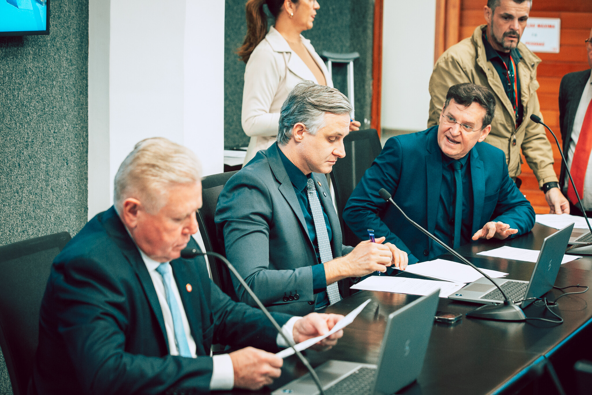 - Deputado Nilso Berlanda (PL) - Deputado Matheus Cadorin (NOVO) 	

 - Deputado Jair Miotto (União)