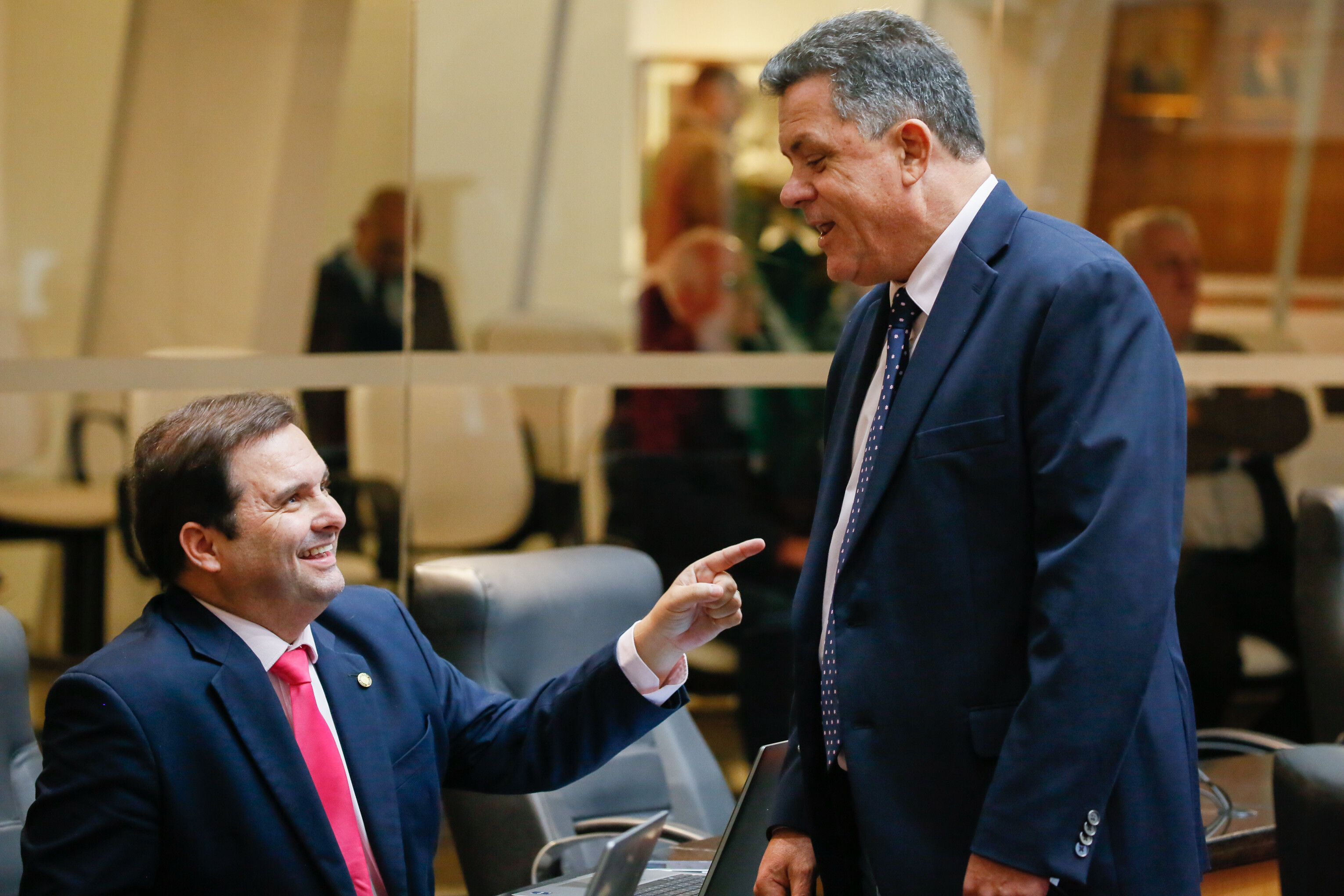 - Deputado Sérgio Guimarães(União) 
 - Deputado Ivan Naatz (PL)
