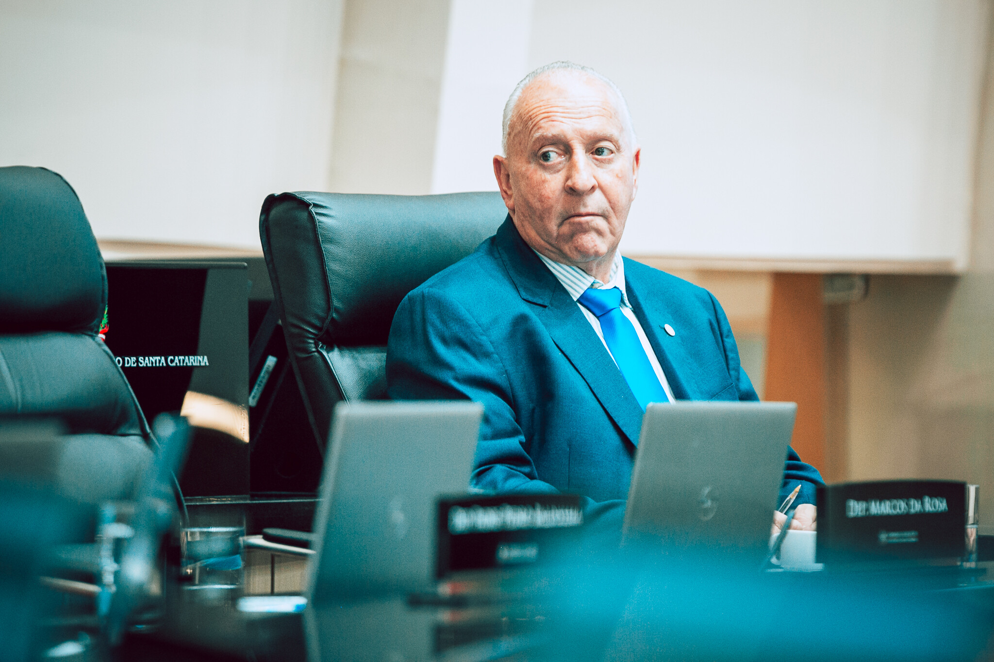 - Deputado Oscar Gutz (PL)