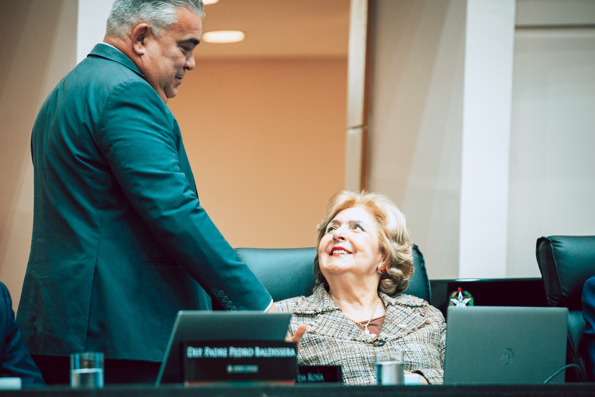 - Ivete Marli Appel da Silveira -Senadora