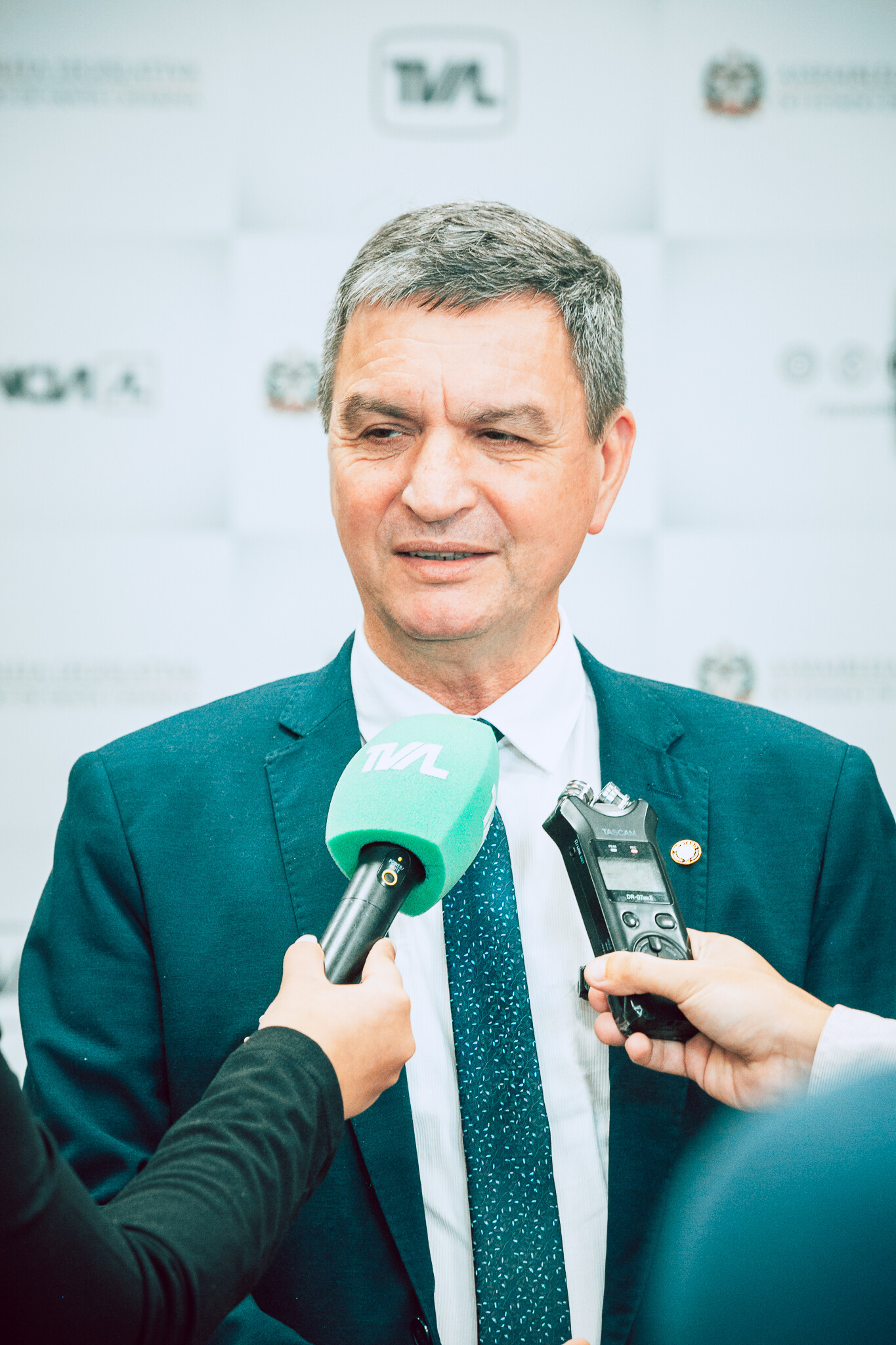 - Deputado Adilson Girard (MDB)