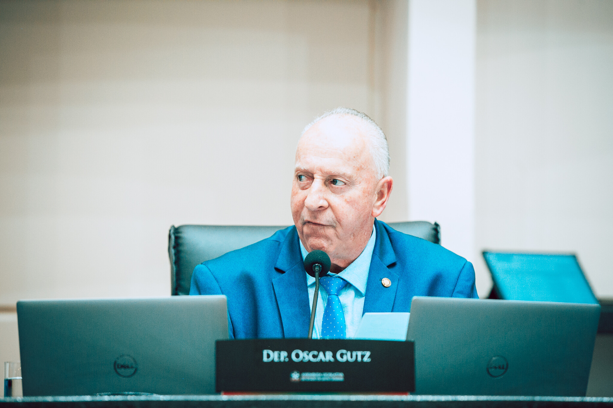 - Deputado Oscar Gutz (PL)
