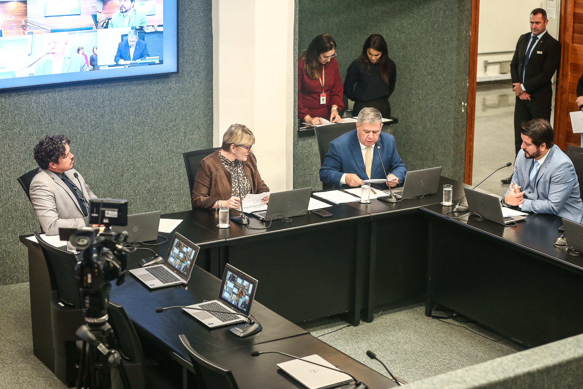 - Deputado Marquito (PSOL)
 - Deputada Luciane Carminatti (PT)  - Deputado Mário Motta (PSD) - Deputado Alex Brasil (PL)