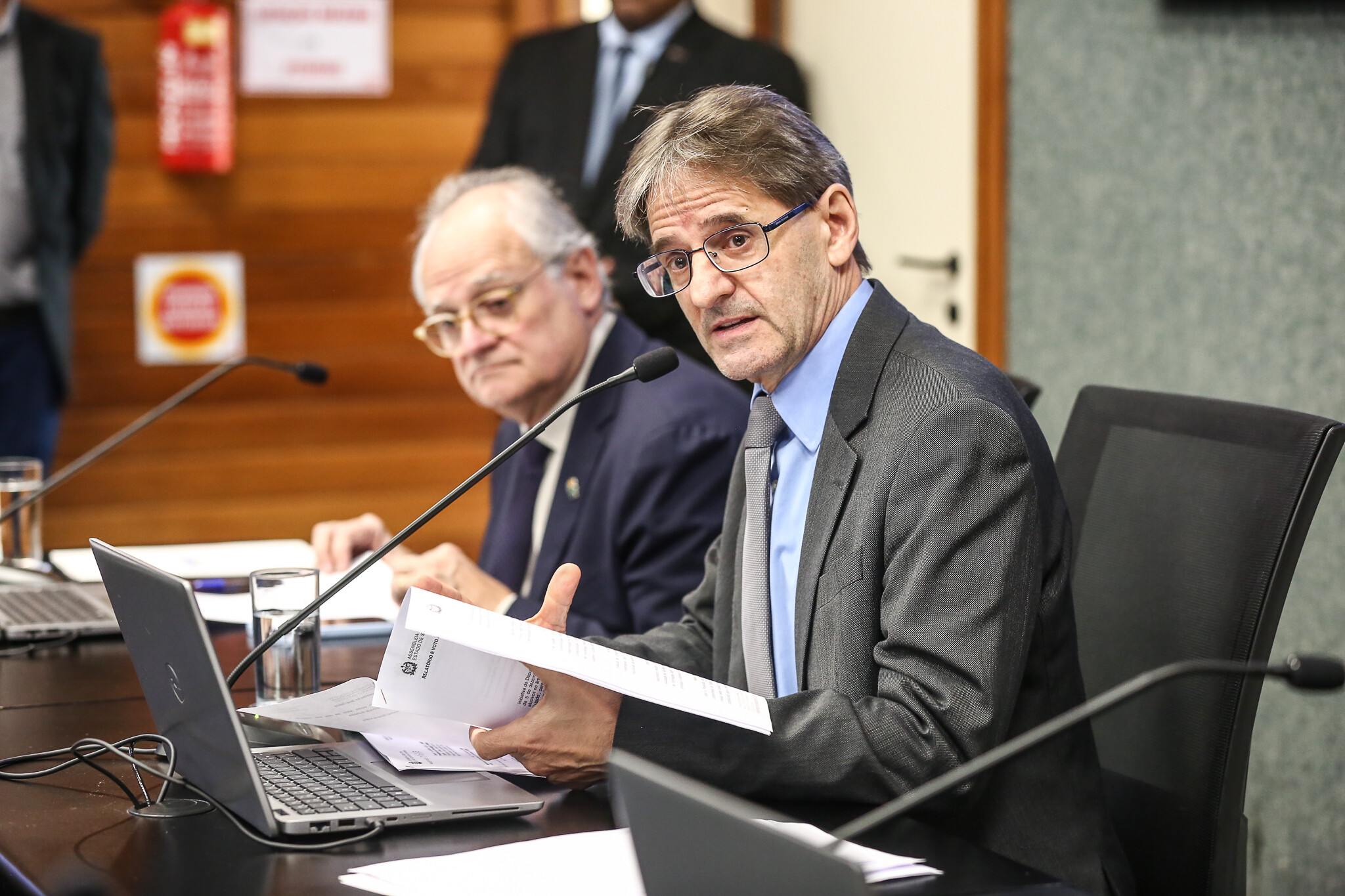 - Deputado Dr. Vicente Caropreso (PSDB) 
 - Deputado Neodi Saretta (PT)