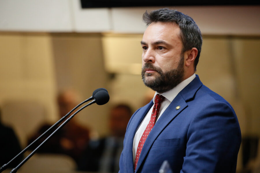 Deputado Marcius Machado