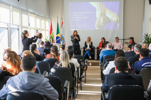 Alesc apresenta novas ações do comitê Integra em evento na Secretaria de Educação
