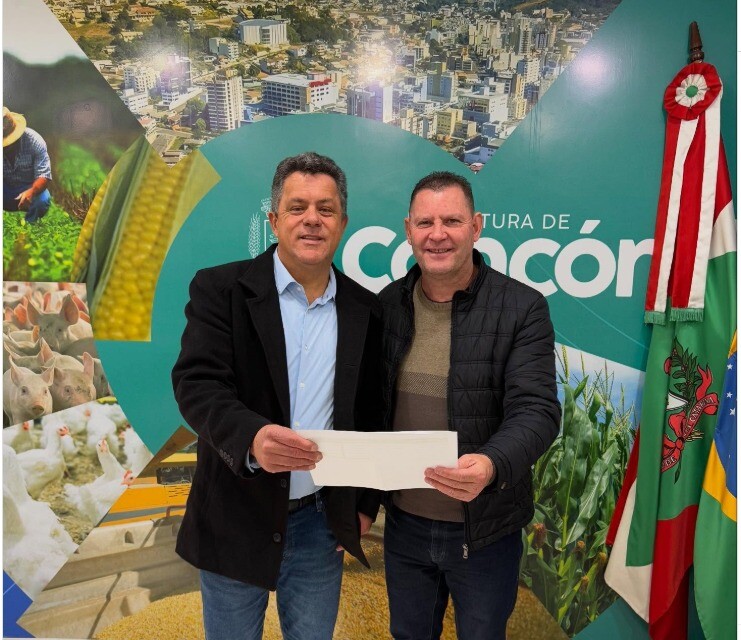Foto : Deputado Ivan Naatz e o prefeito de Concórdia, Edilson Massocco (Divulgação).