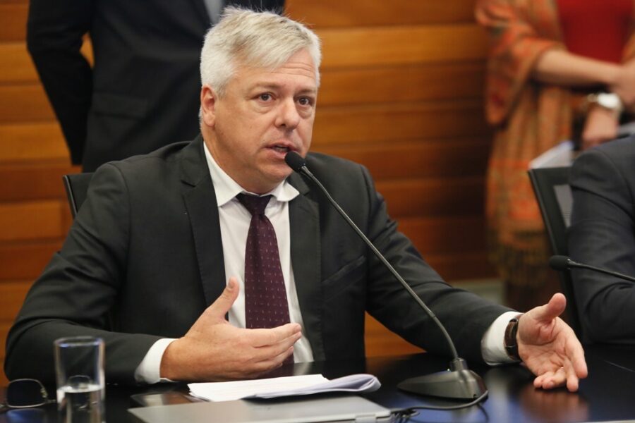 Fabiano assegura apoio à agricultura familiar e políticas sociais na LDO 2026
