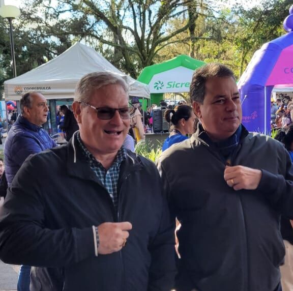 Minotto prestigia CoopsDay e 1ª Corrida da Coopera Fonte: assessoria parlamentar.