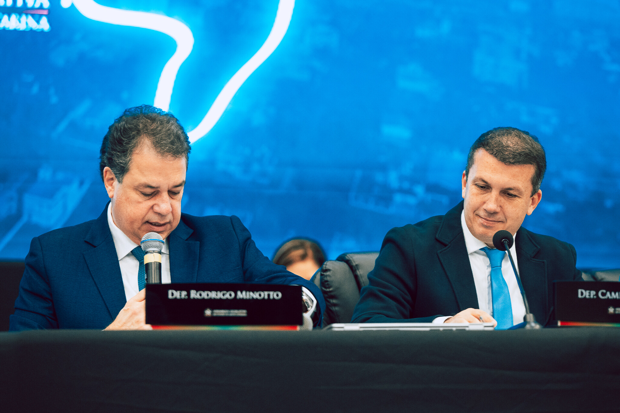 - Deputado Rodrigo Minotto (PDT) - Deputado Camilo Martins (Podemos)