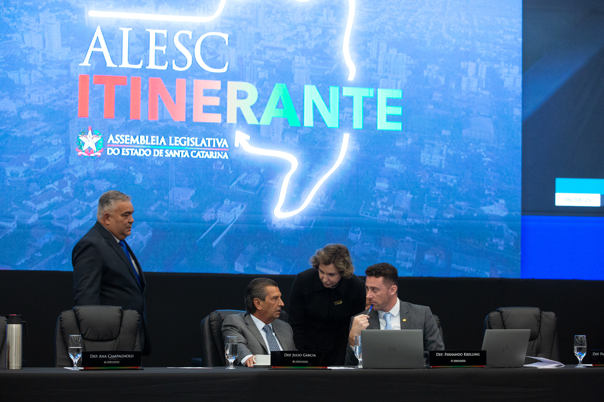 - Deputado Julio Garcia (PSD) 	- Deputado Fernando Krelling (MDB)