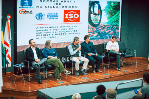 Guia de rotas de cicloturismo e trilhas estimula padrão de aventuras seguras