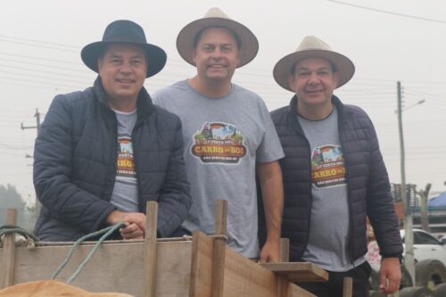 Minotto participa da 1ª Festa do Carro de Boi, em São João do Sul